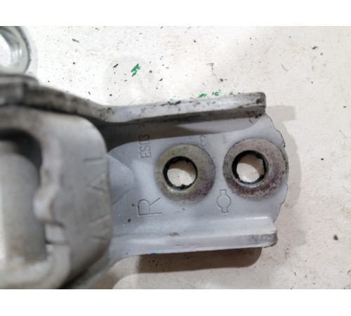 Петля двери передняя левая нижняя