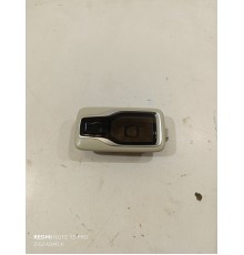 Плафон внутреннего освещения салона