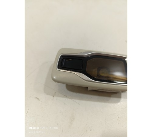 Плафон внутреннего освещения салона