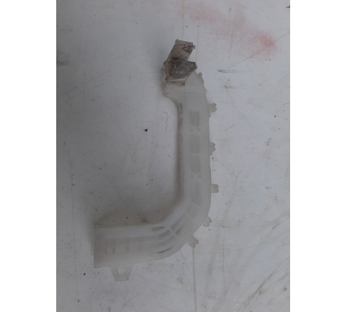 Кронштейн(крепление) обшивки двери передний