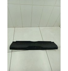 Накладка задней панели багажника