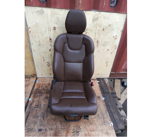 Сиденье переднее правое