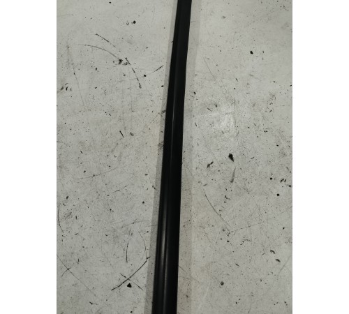 Уплотнитель стекла (передний левый наружный)