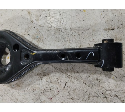 Рычаг подвески задний правый нижний