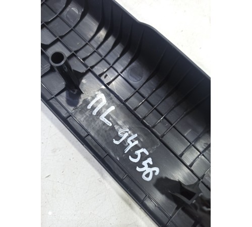 Накладка порога (передняя левая)