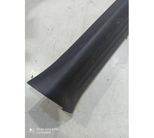 Накладка порога (передняя левая)