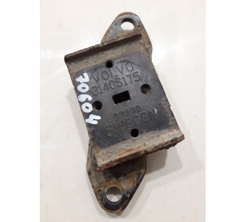 Кронштейн крепления задней рессоры