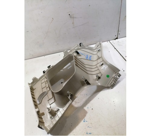 Обшивка стойки задняя правая