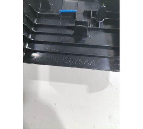 Накладка крепления переднего левого сиденья левая