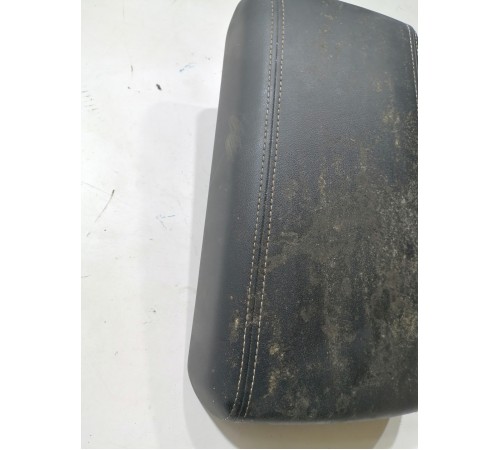 Верхняя крышка центральной консоли