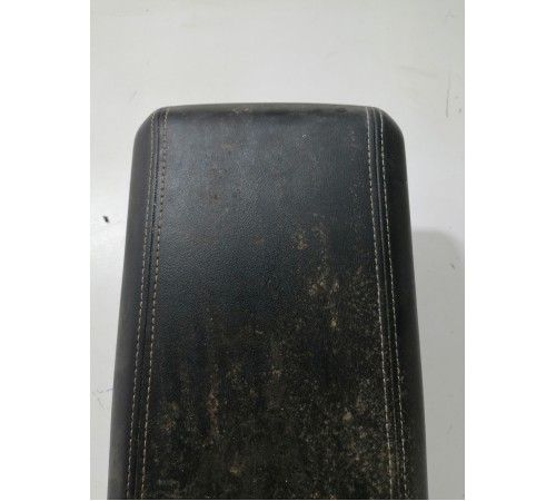 Верхняя крышка центральной консоли