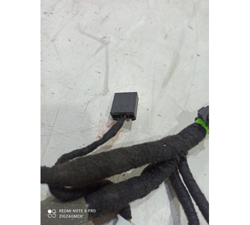 Электропроводка двери (передняя левая)