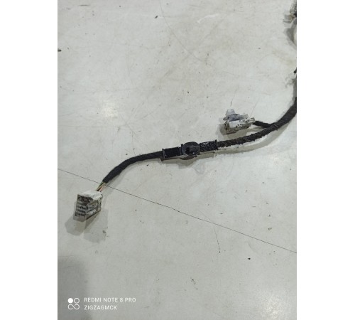 Электропроводка двери (передняя левая)