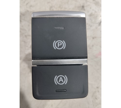 Кнопка стояночного тормоза