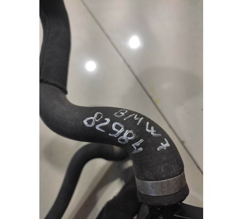 Патрубок системы охлаждения