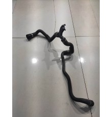 Патрубок системы охлаждения