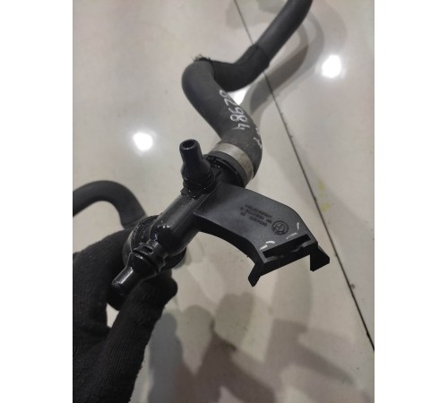 Патрубок системы охлаждения