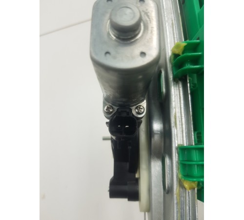 Стеклоподъёмник двери задний правый