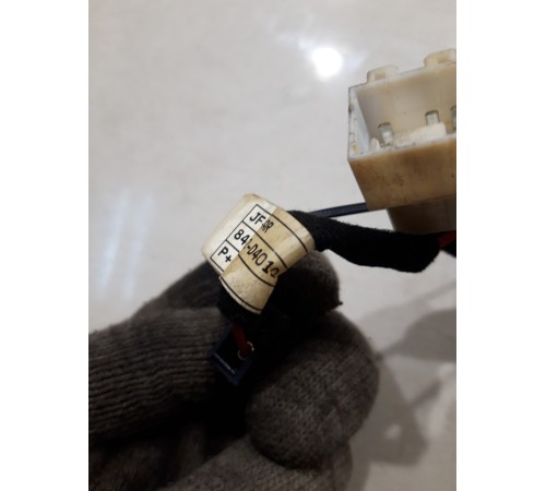 Электропроводка отсека центрально консоли вещевого