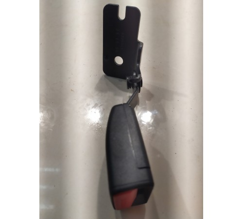 Ответная часть ременя безопасности