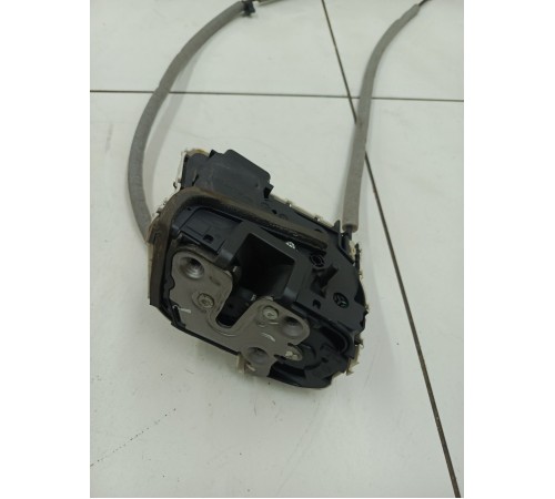 Замок двери задний левый