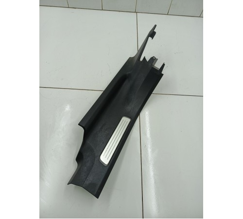 Накладка порога задняя левая