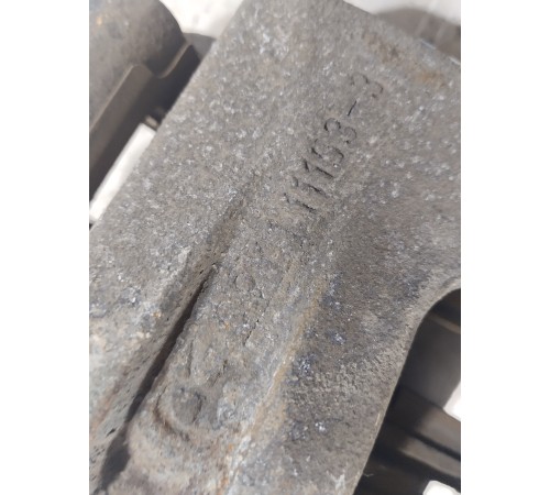 Суппорт передний правый