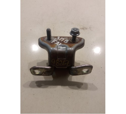 Петля двери(задняя правая верхняя)