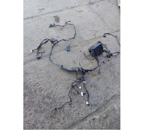 Электропроводка подкапотная с монтажным блоком