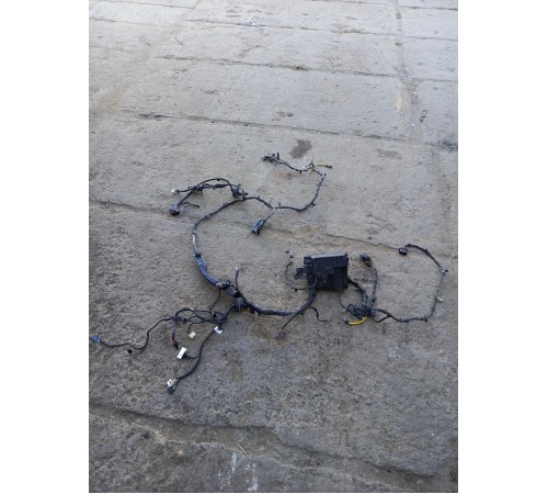 Электропроводка подкапотная с монтажным блоком