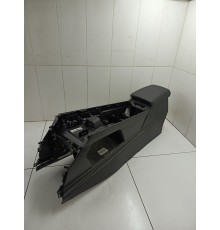 Центральная консоль с подлокотником