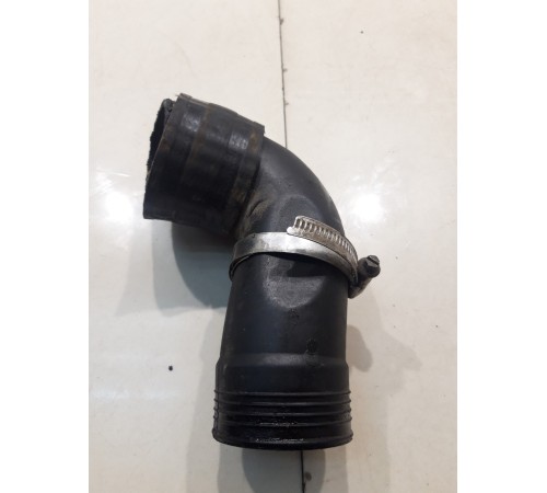 Патрубок системы охлаждения