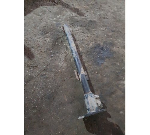 Кронштейн крыла передний левый