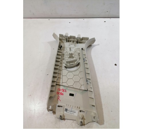 Обшивка центральной стойки правая верхняя