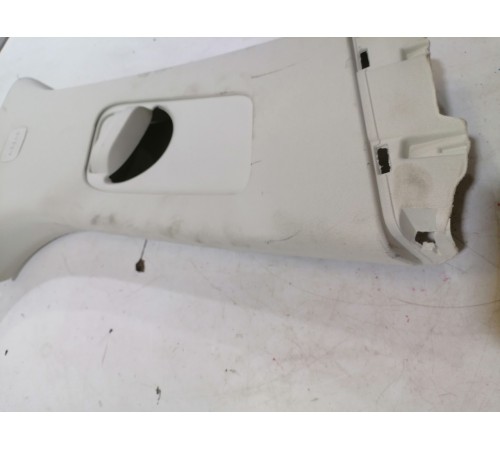 Обшивка центральной стойки правая верхняя