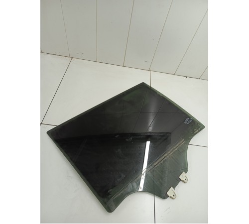 Стекло двери заднее правое