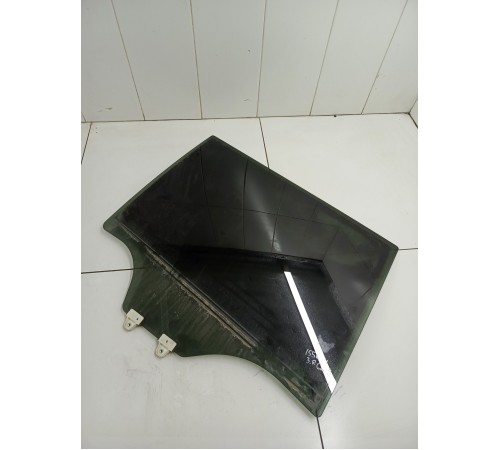 Стекло двери заднее правое