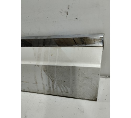 Накладка двери (задняя правая)