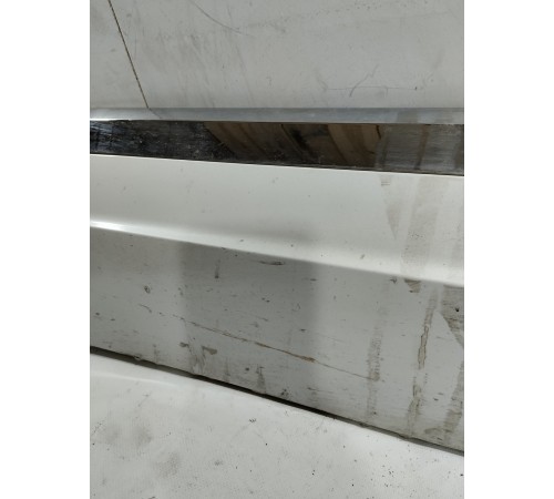 Накладка двери (задняя правая)