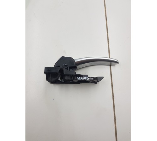 Ручка двери передняя правая внутренняя