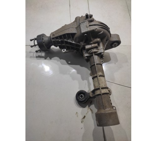 Редуктор передний