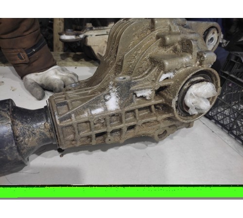 Редуктор передний