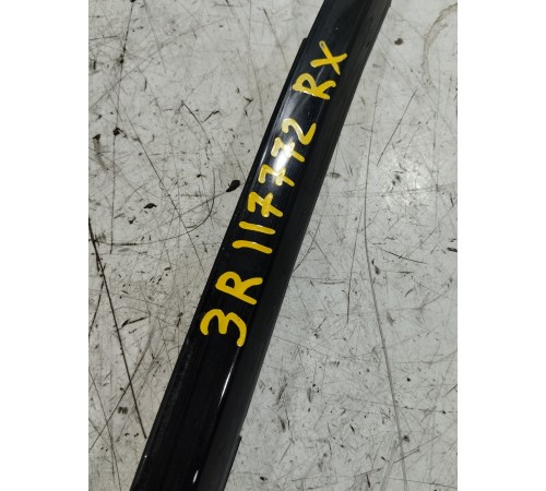 Уплотнитель стекла задний правый внешний