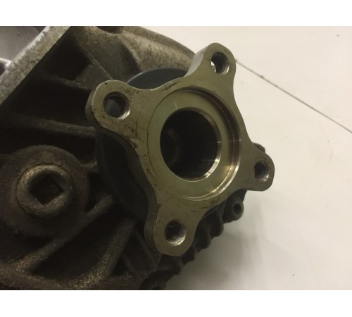 Раздаточная коробка (раздатка)