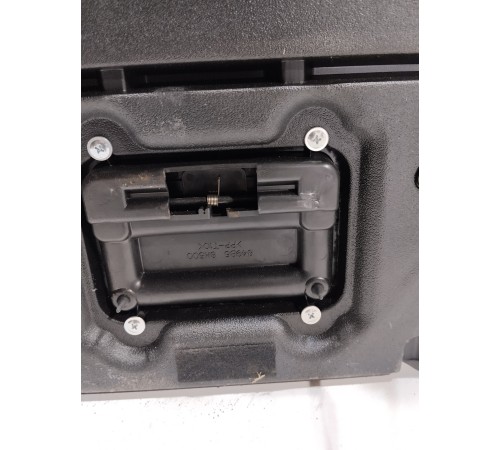 Пол багажника