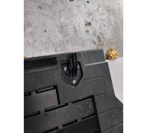 Пол багажника