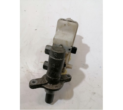 Главный тормозной цилиндр (в сборе)