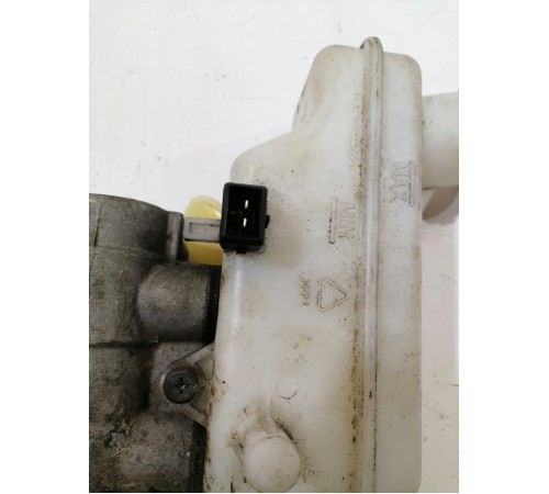 Главный тормозной цилиндр (в сборе)