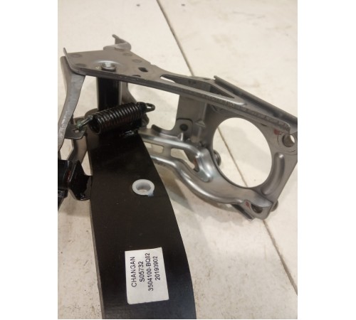 Педаль тормоза