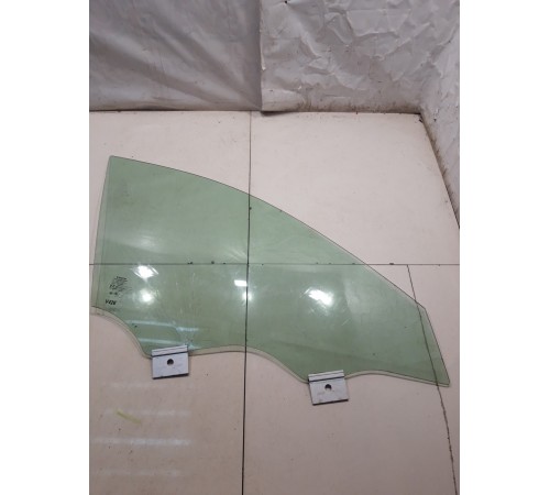 Стекло двери (переднее, правое)